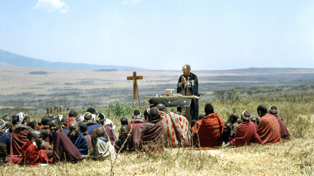 Outdoor_Mass_Tanzania_642px.jpg